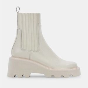 NWT Dolce Vita Hoven H20 Ivory White Leather Lug Boot